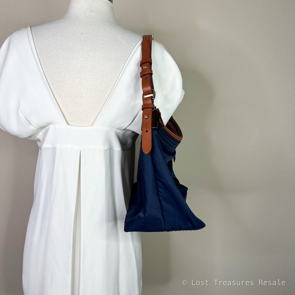 Dooney & Bourke | Erica Navy Blue Large Nylon Leather Trim Shoulder Bag Purse - Picture 4 of 7